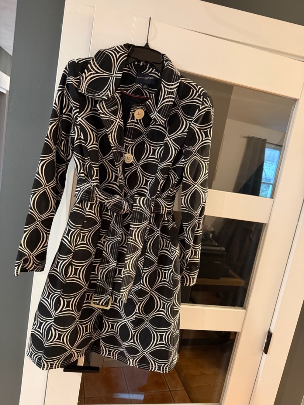 Banana Republic Black & White Geometric Trench Coat